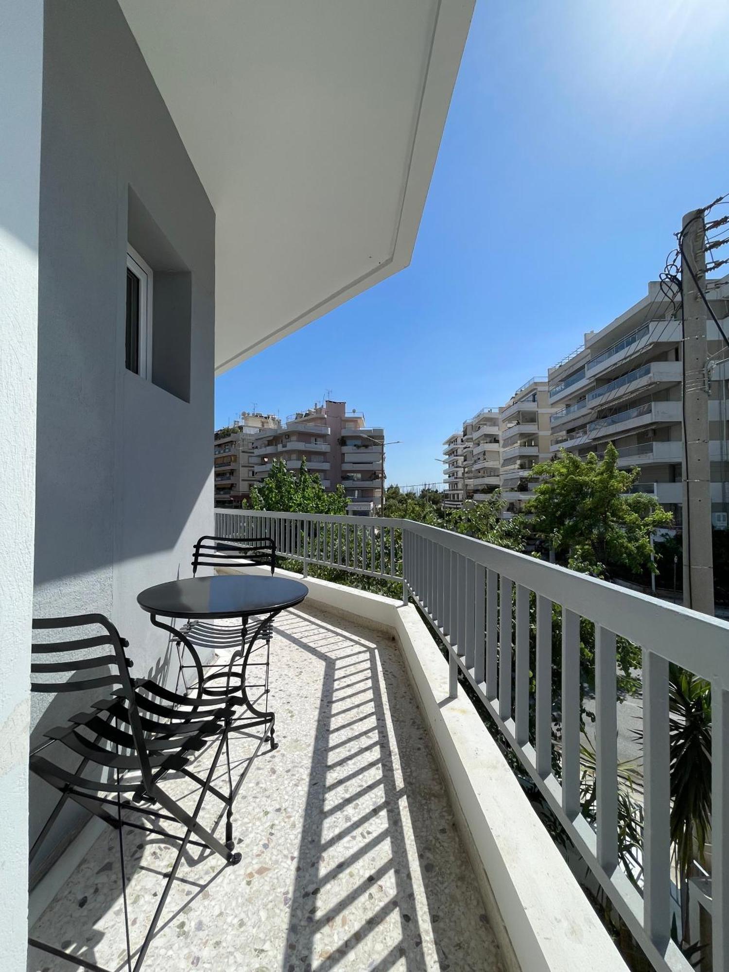 Athenean Bnb Seaside Serenity Steps From The Riviera Exterior foto